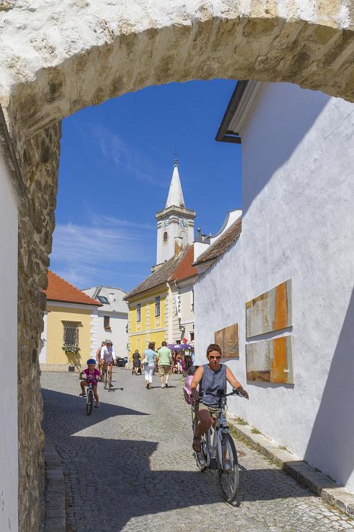 Unser Rosa Haus Fuer Sie Ruszt Szoba fotó